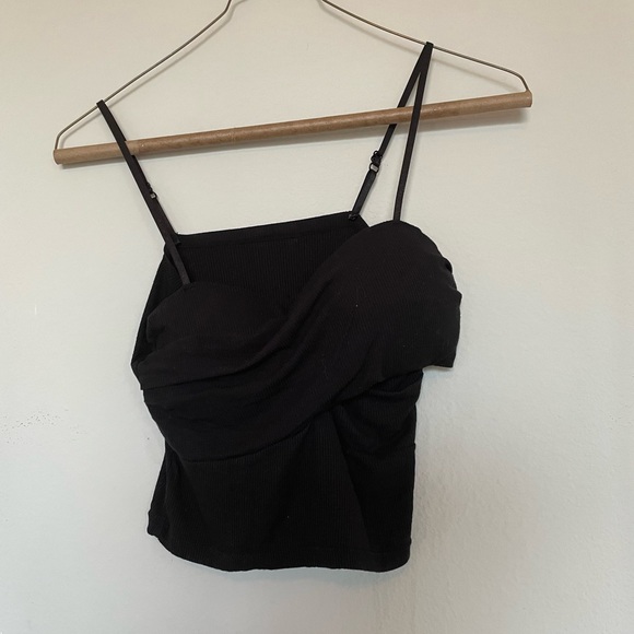 Criss cross black crop top - Picture 4 of 6